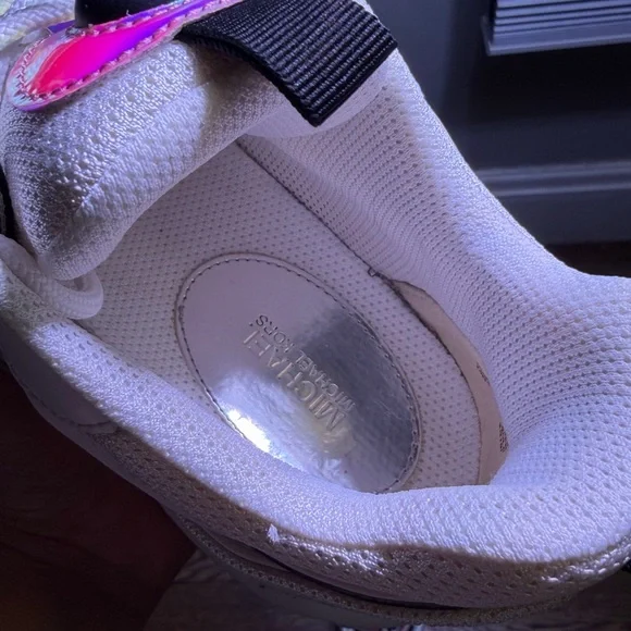 Michael Kors Hero Mixed-Media Trainer White/Iridescent Silver shoes size 10 - Picture 8 of 8